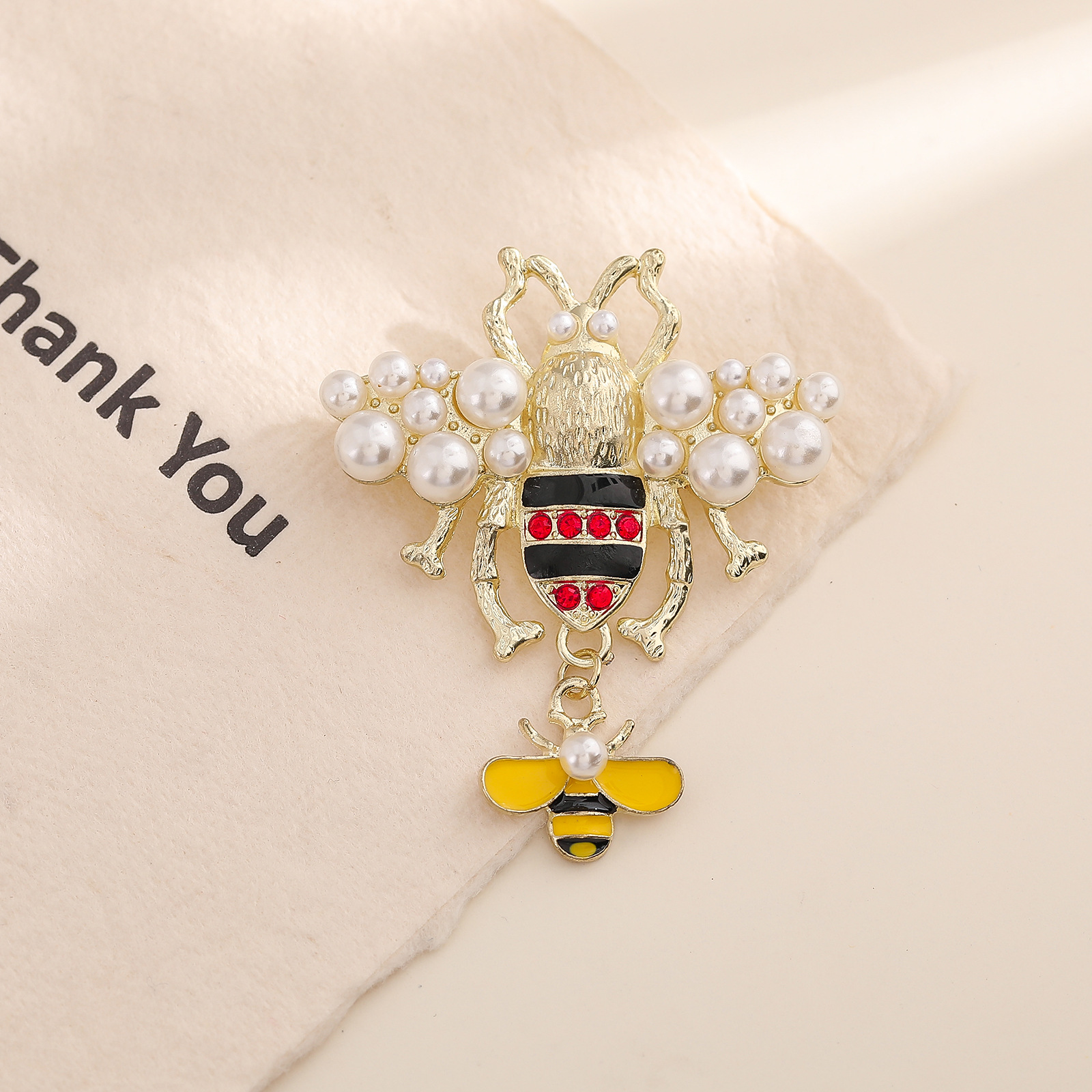 1Pc Vintage Bee Brooch for Wom - Men'S Accessories Trends 2025 reseña y precio