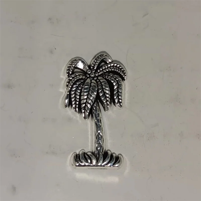 Creative Silver Coconut Tree D - Men Accessories In Silver reseña y precio