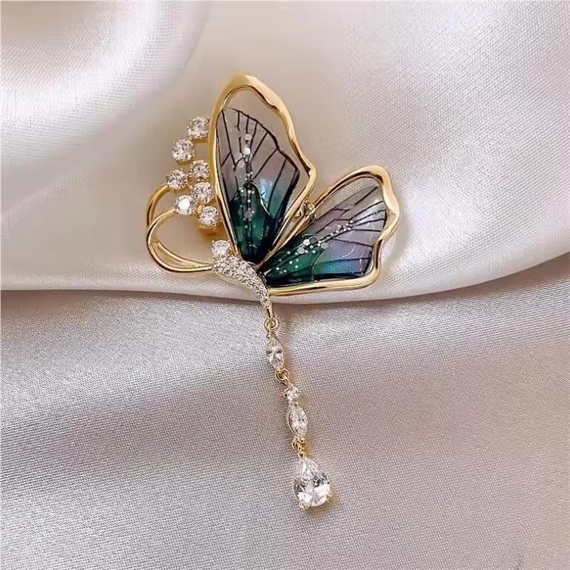 Delicate Butterfly Brooch for  - Men'S Accessories Trends 2025 reseña y precio